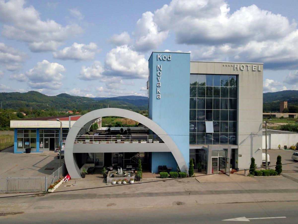 זבורניק Hotel Novak מראה חיצוני תמונה