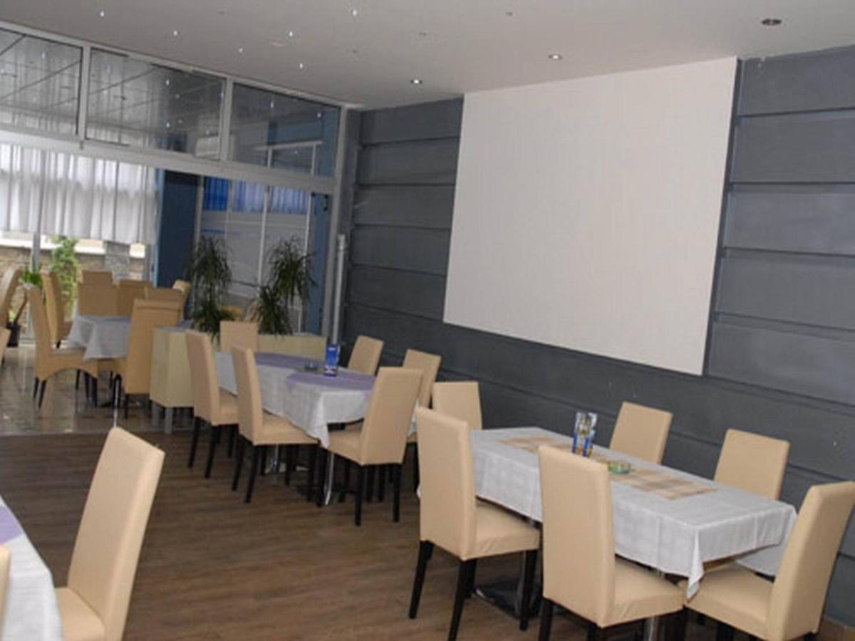זבורניק Hotel Novak מראה חיצוני תמונה