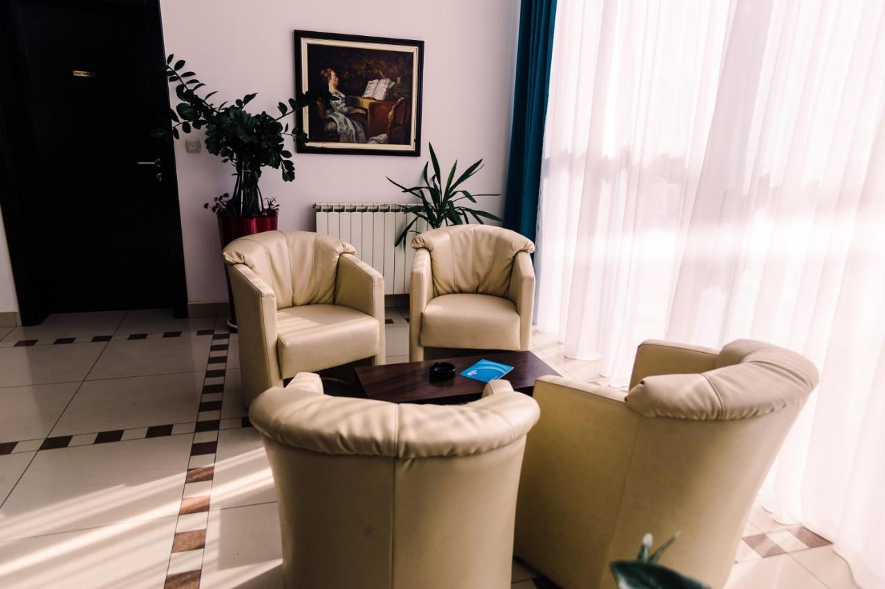 זבורניק Hotel Novak מראה חיצוני תמונה