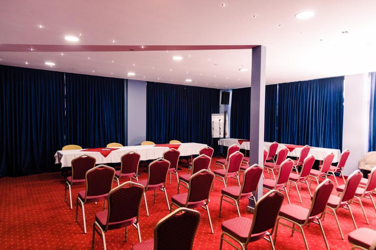 זבורניק Hotel Novak מראה חיצוני תמונה