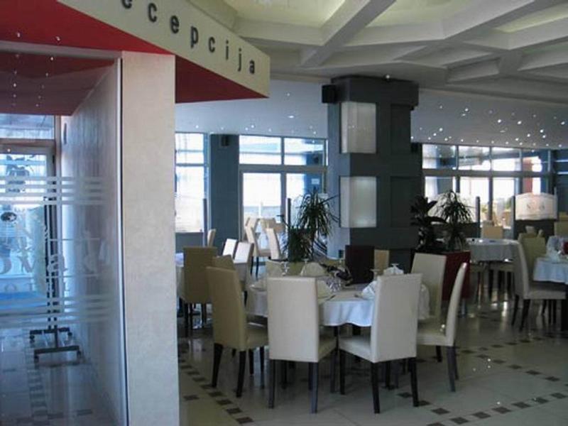 זבורניק Hotel Novak מראה חיצוני תמונה