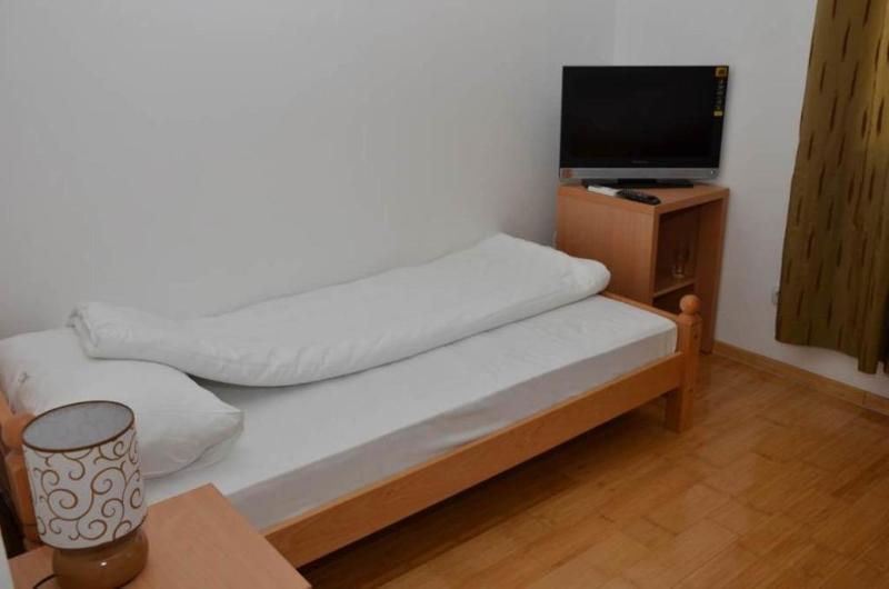 זבורניק Hotel Novak מראה חיצוני תמונה